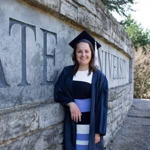 Meet your Posher, Laura